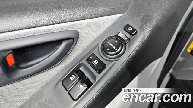 2018 Hyundai Grand Starex (New)