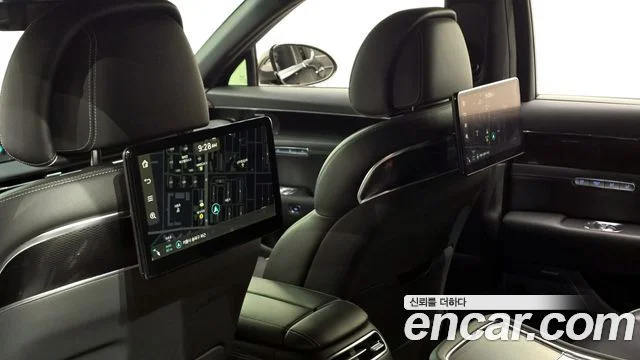 2022 Genesis G90 (RS4)