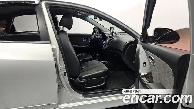 2010 Hyundai 아반떼 하이브리드