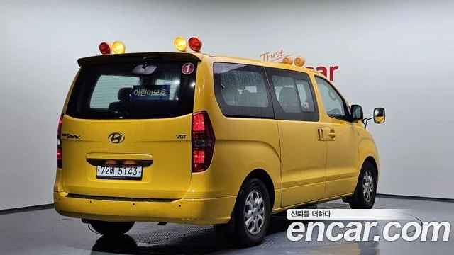 2014 Hyundai Grand Starex