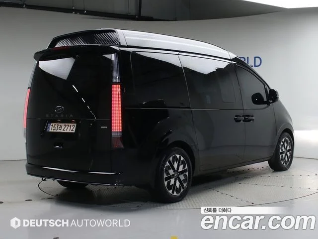 2024 Hyundai Staria