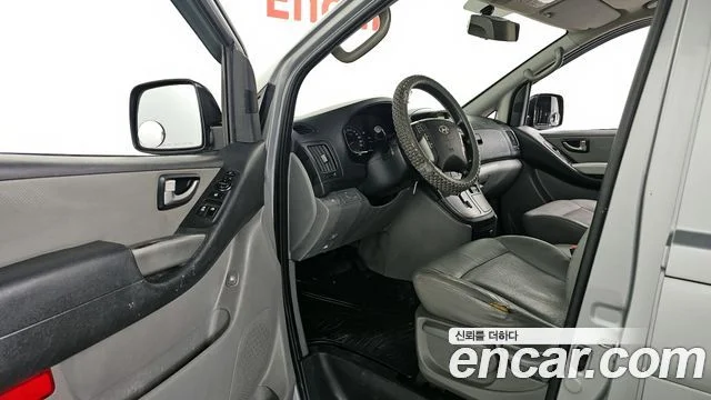 2013 Hyundai Grand Starex