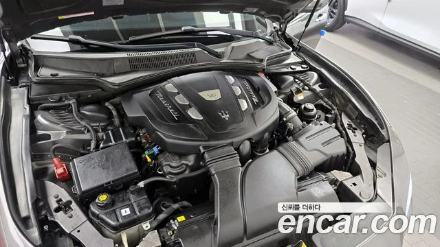 2017 Maserati 기블리