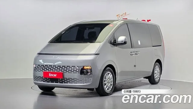 2024 Hyundai Staria