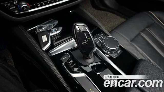 2018 BMW 5 Series (G30)