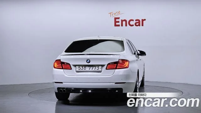 2010 BMW 5 Series (F10)