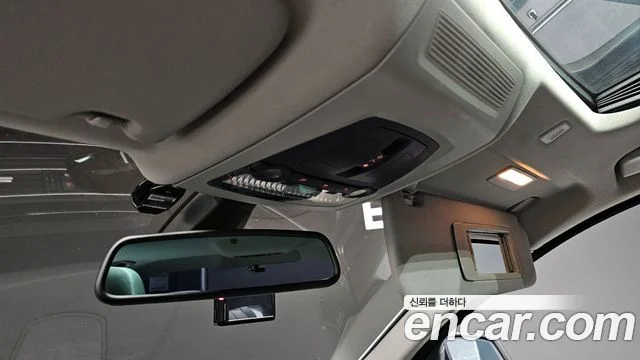 2011 BMW 5 Series (F10)