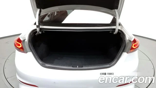 2016 Hyundai Avante AD