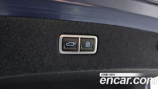 2023 Genesis G90 (RS4)