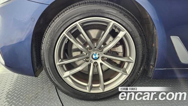 2020 BMW 5 Series (G30)