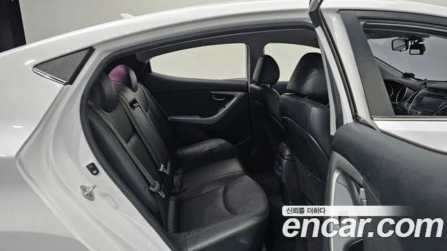 2015 Hyundai Avante (New)