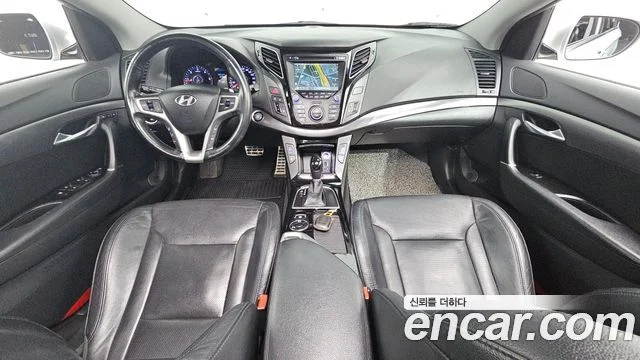 2013 Hyundai i40 살룬