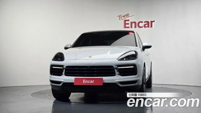 2021 Porsche 카이엔 (PO536)