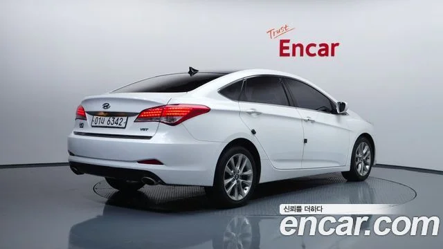 2014 Hyundai i40 살룬