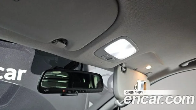 2017 Hyundai Grand Starex