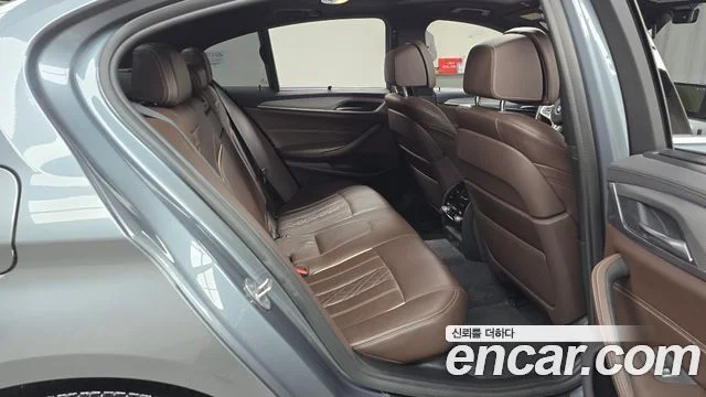 2019 BMW 5 Series (G30)