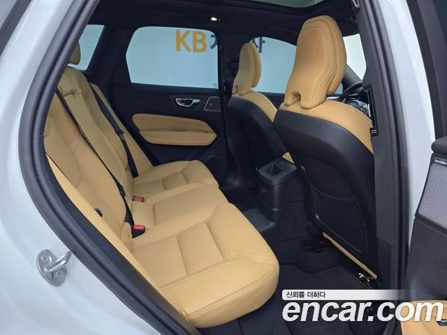 2025 Volvo XC60 2세대