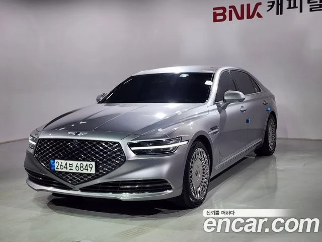 2021 Genesis G90