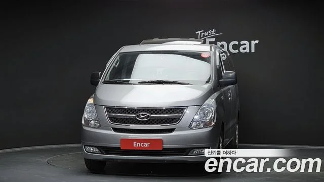 2011 Hyundai Grand Starex