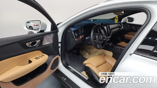 2020 Volvo V60 크로스컨트리 2세대