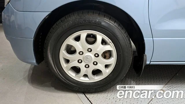 2010 Hyundai Grand Starex