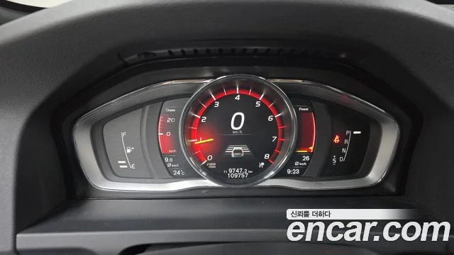 2017 Volvo V60 크로스컨트리