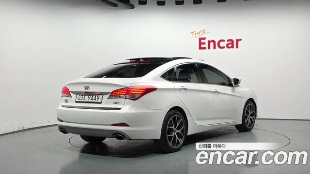 2012 Hyundai i40 살룬