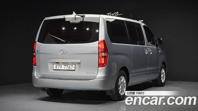 2015 Hyundai Grand Starex