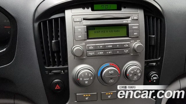 2013 Hyundai Grand Starex