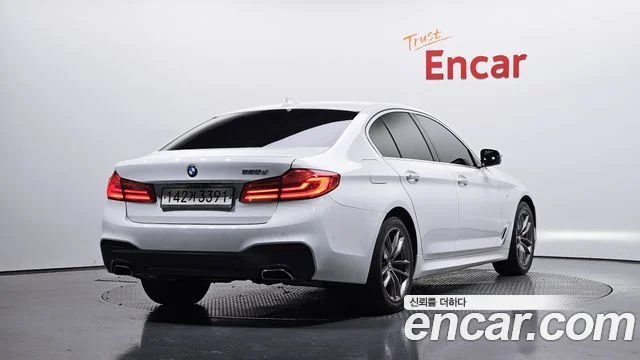 2017 BMW 5 Series (G30)