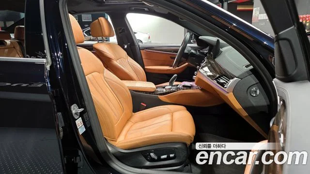 2021 BMW 5 Series (G30)