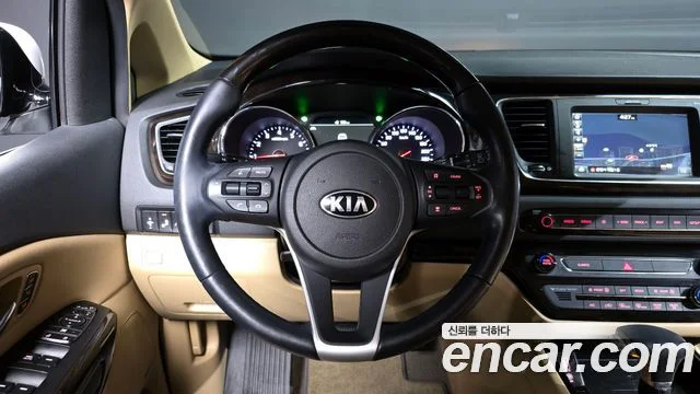 2018 Kia Carnival (New)