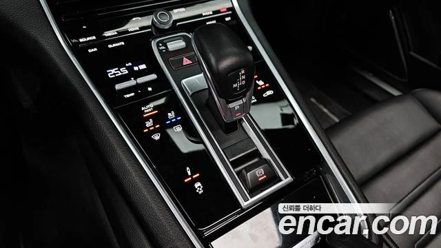 2020 Porsche 파나메라 (971)