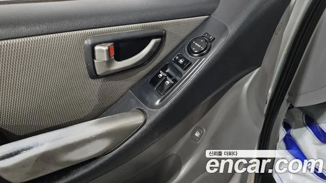 2009 Hyundai Grand Starex