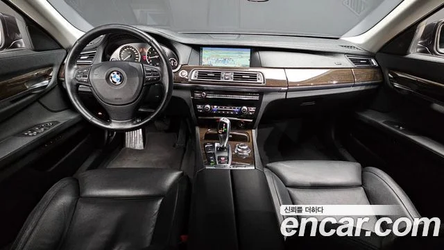 2011 BMW 7 Series (F01)