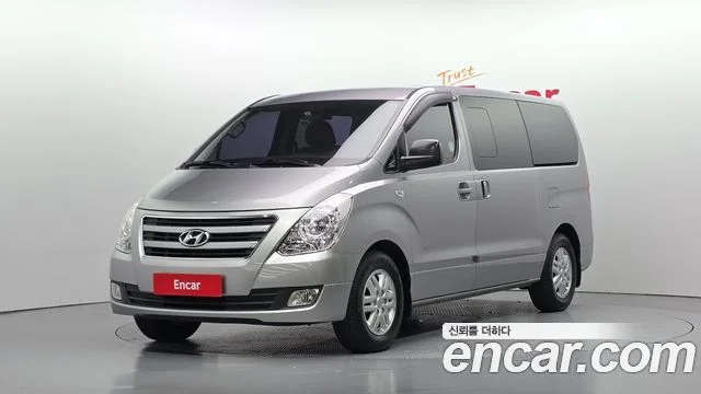 2016 Hyundai Grand Starex