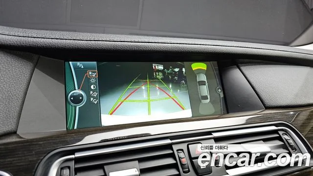 2012 BMW 7 Series (F01)