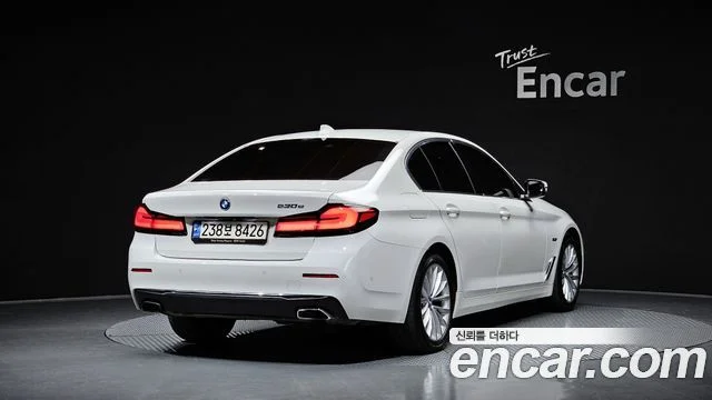 2022 BMW 5 Series (G30)