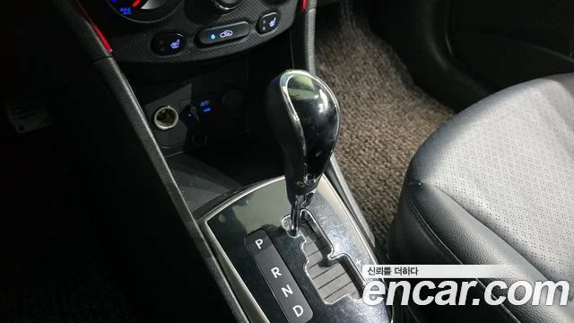 2014 Hyundai 엑센트(신형)