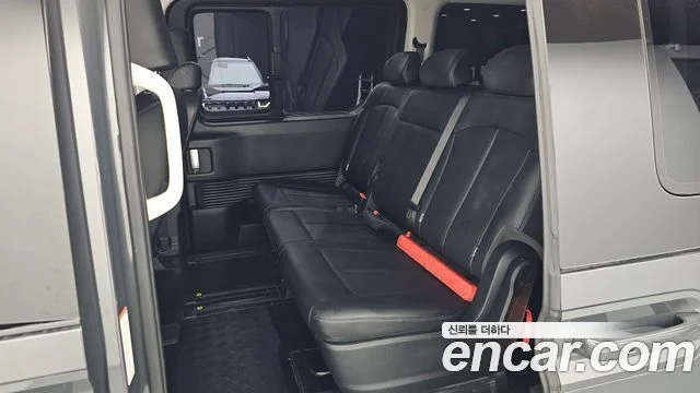 2025 Hyundai Staria
