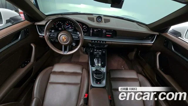 2020 Porsche 911 (992)