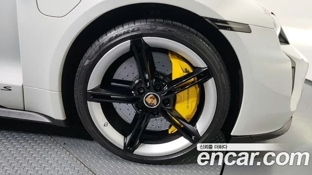 2021 Porsche 타이칸