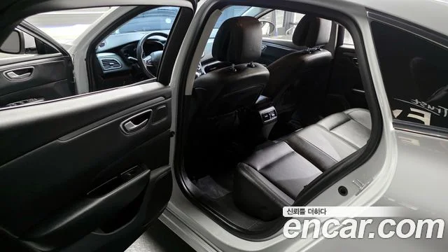 2018 Renault Korea SM6