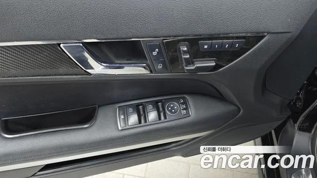 2011 Mercedes-Benz E-class W212