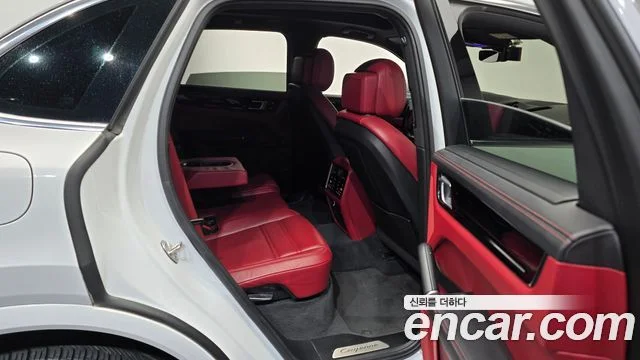 2021 Porsche 카이엔 (PO536)