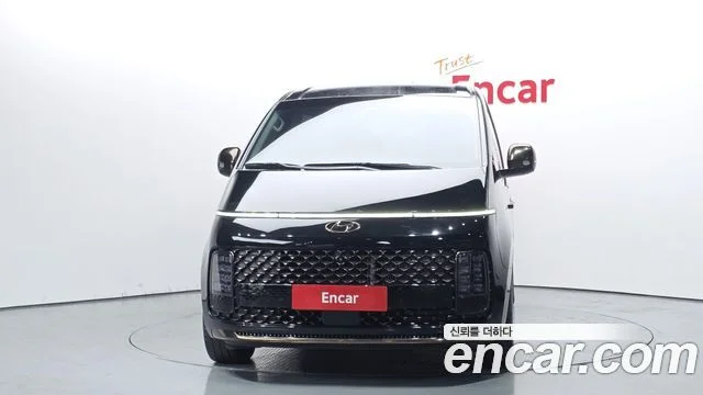 2021 Hyundai Staria