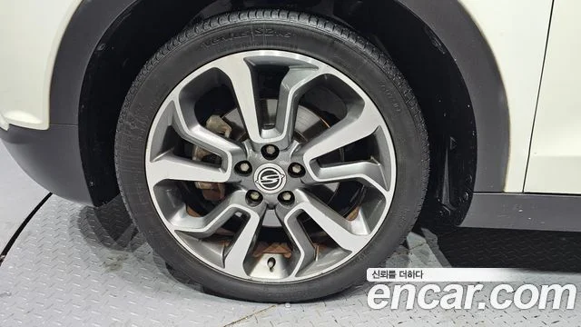 2016 KG Mobility Tivoli