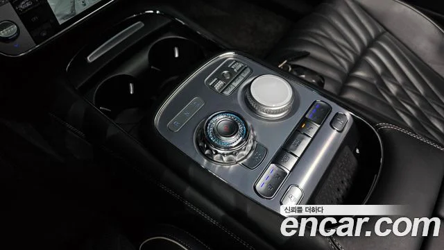 2022 Genesis G90 (RS4)