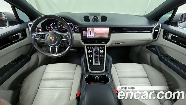 2021 Porsche 카이엔 (PO536)
