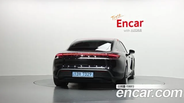 2021 Porsche 타이칸